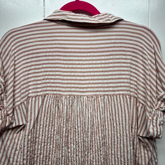 Jane & Delancey Striped Button Front Women's Short Sleeve Top Size Medium - Picture 7 of 12